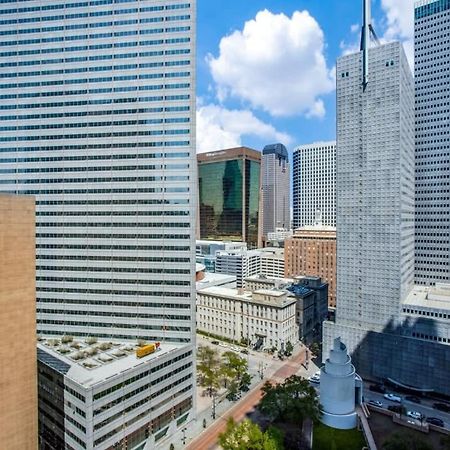 18Th Fl Stylish Cozysuites With Pool, Gym #5 Dallas Exterior photo